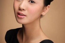 清远包罗中国女模特的词条