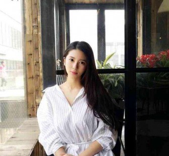 清远女友兼职模特的小说(女友兼职模特的小说保举)