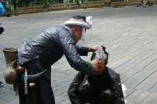 清远欲带老伴游遍中国(带着老伴去旅游)