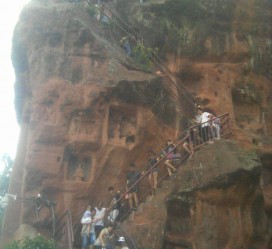 清远乐山旅游攻略(乐山旅游攻略自由行路线推荐)