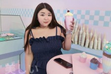 清远胖模(胖模特穿衣搭配图片)