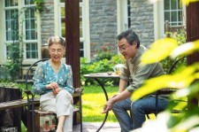 清远坦言带老伴游遍中国(我和老伴去旅游)