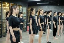 清远兼职模特进修班(学生怎么兼职模特)