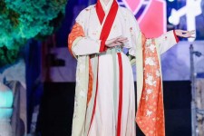 清远汉服模特是哪种兼职的吗(网上雇用古拆汉服模特可信吗)