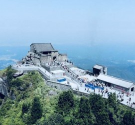 清远湖南旅游攻略(武汉到湖南旅游攻略)