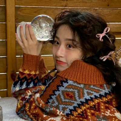 清远伴游女生郑晓涵的资料