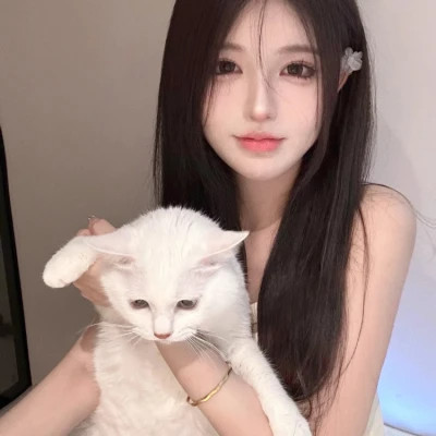 清远伴游女生陈露晞的资料