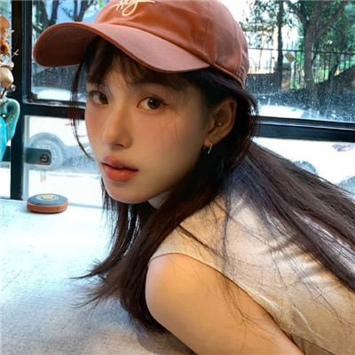 清远伴游女生杨梦研的资料