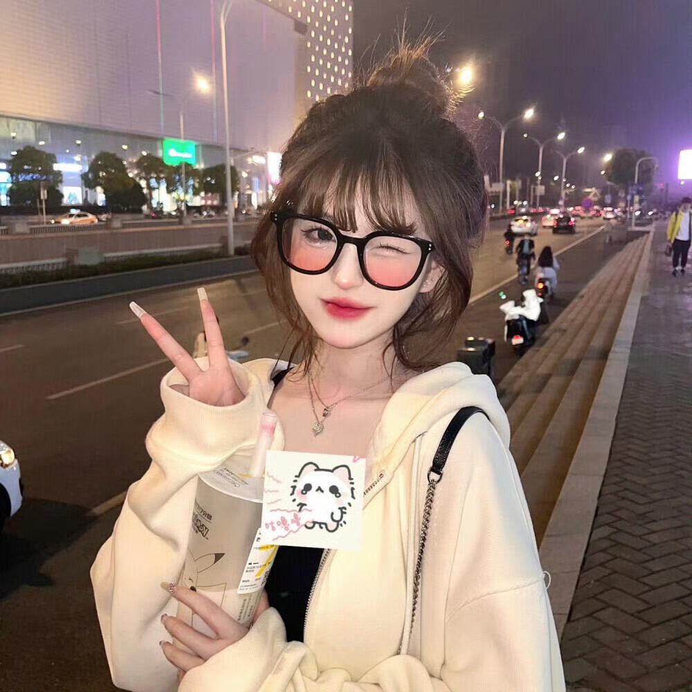 清远伴游女生KIKI的资料