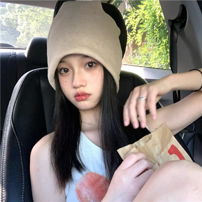 清远伴游女生乙傲薇的资料