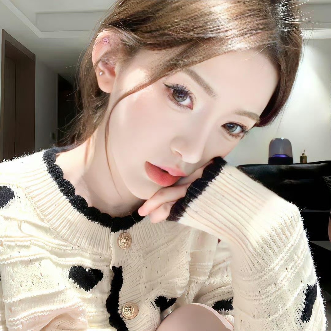 清远伴游女生刘佳怡的资料