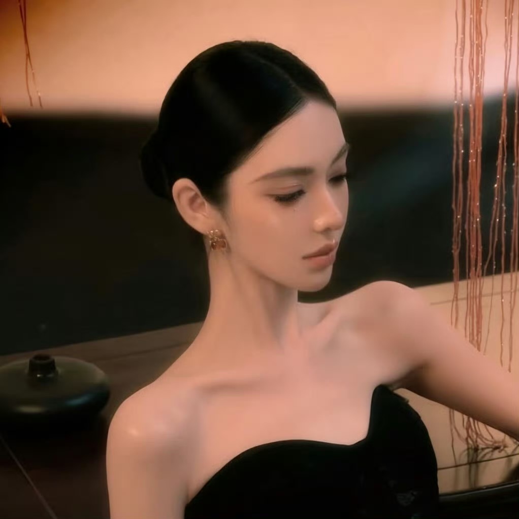 清远伴游女生 | Emily的资料