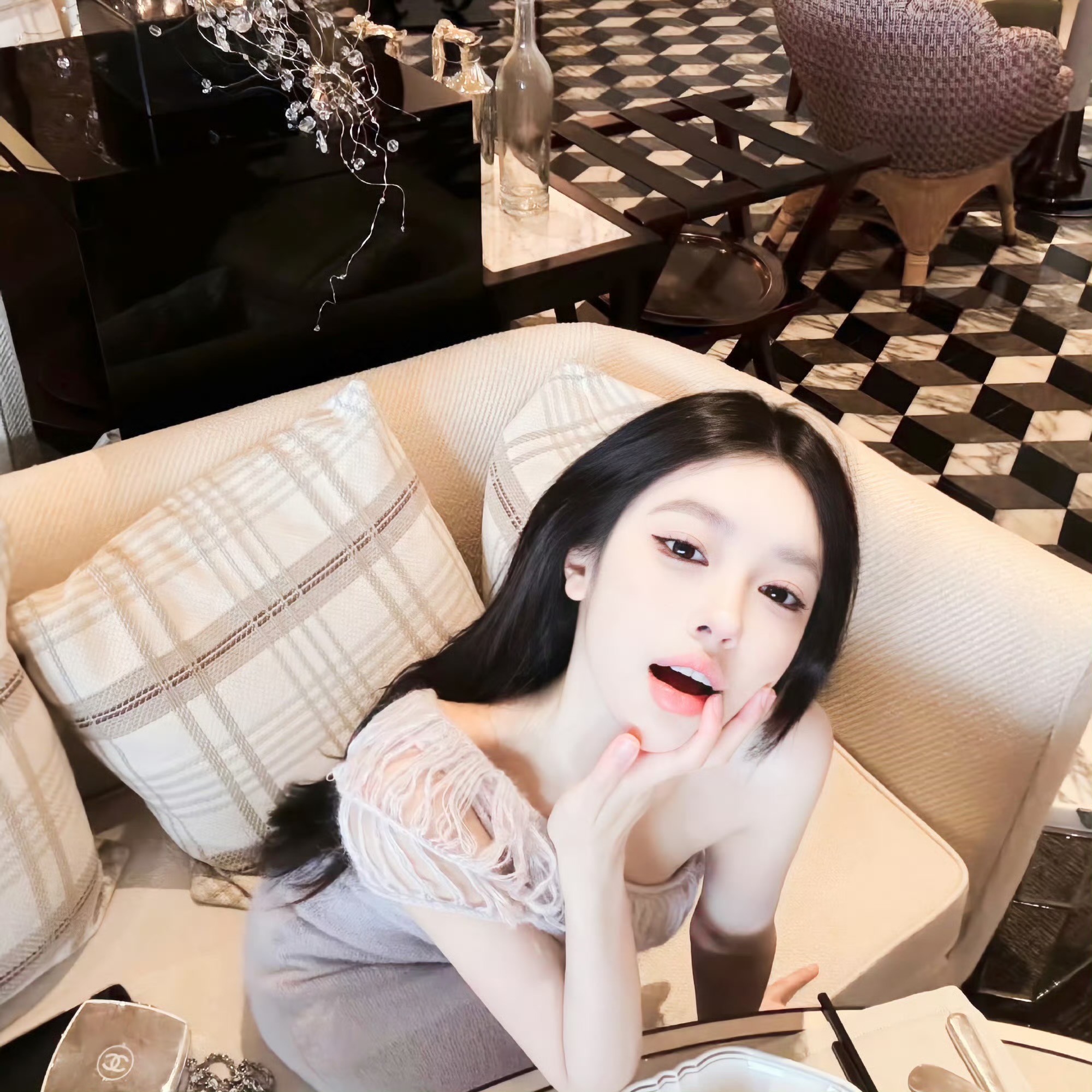 清远伴游女生 | Ursula的资料