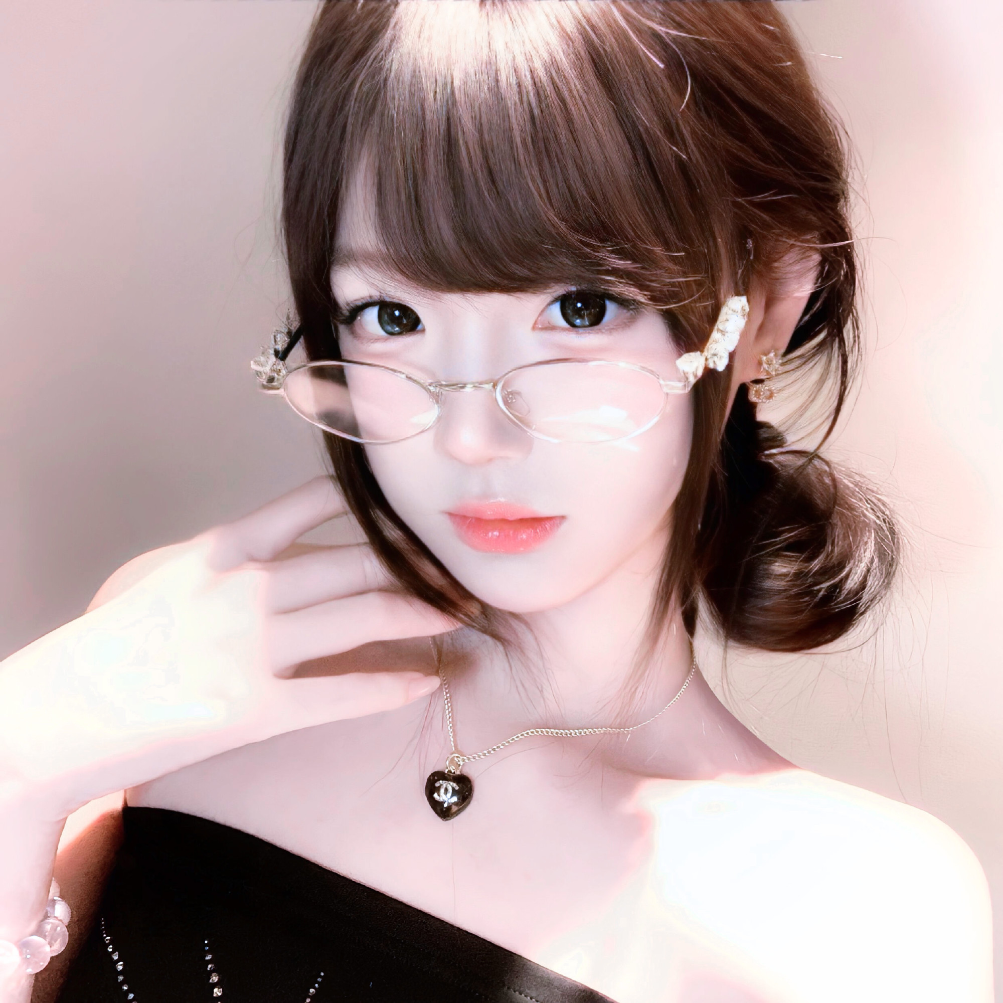 清远伴游女生 | 小鱼儿的资料