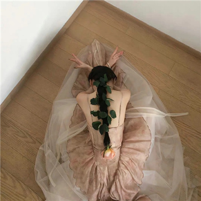 清远伴游女生其荌的资料